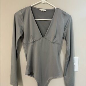 Elegant Gray Long Sleeve Women's Top